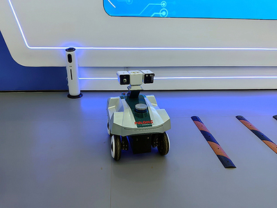 未来已来 | 智能巡检机器人+"聪明"的车 来近距离感受下"科技范儿"